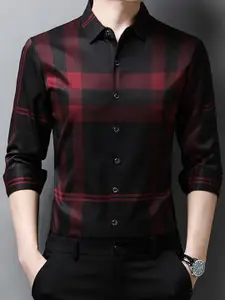 StyleCast Men Spread Collar Buffalo Checked Cotton Formal Shirt