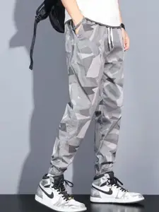 StyleCast   Men Camouflage Printed Jogger