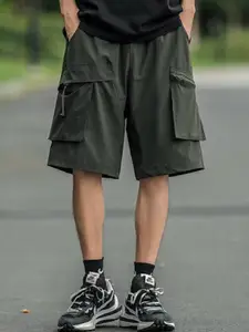 StyleCast Men Regular Fit Mid-Rise Cargo Shorts