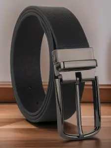 The Roadster Lifestyle Co Men Textured Leather Belt
