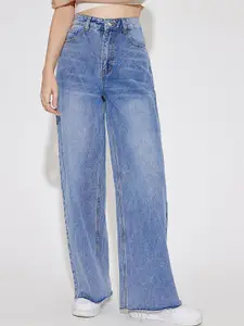 StyleCast x Revolte Women Straight Fit Light Fade Mid-Rise Jeans