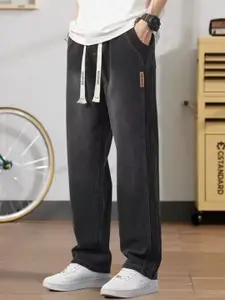 StyleCast Men Straight Fit Mid-Rise Cotton Stretchable Jeans