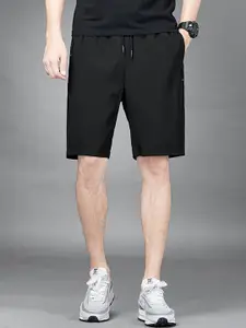 StyleCast x Revolte Men Mid-Rise Rapid-Dry Regular Fit Shorts