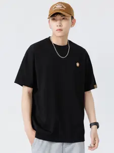 StyleCast x Revolte Men Solid Round Neck Cotton T-shirt