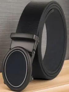 The Roadster Lifestyle Co Men Textured Leather Belt