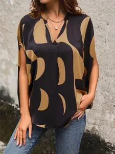 StyleCast Abstract Printed V-Neck Top