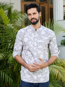 See Designs Men Tropical Printed Kurta