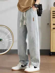 StyleCast Men Straight Fit Mid-Rise Clean Look Stretchable Jeans