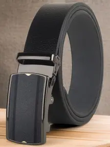 The Roadster Lifestyle Co. Men Textured Leather Belt
