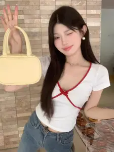 StyleCast Women Solid V-Neck Top