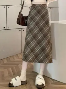 StyleCast Women Checked Midi Straight Skirts