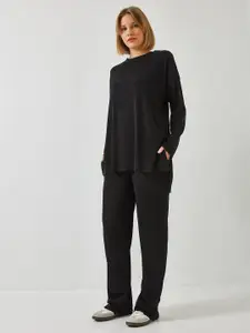 BIANCO LUCCI Round Neck T-Shirt & Trousers Co-Ords