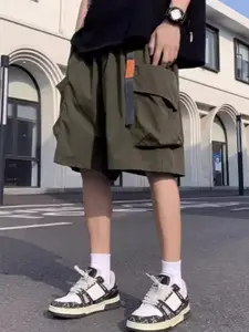 StyleCast Men Loose Fit Knee Length Cargo Shorts