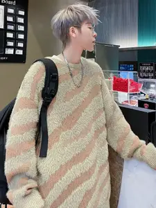 StyleCast x Revolte Men Round Neck Full Sleeves Colourblocked Pullover with Fuzzy Detail