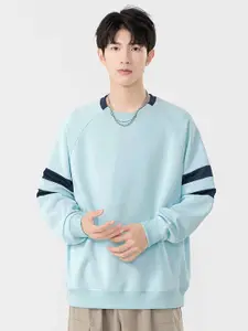 StyleCast x Revolte Men Solid Sweatshirt