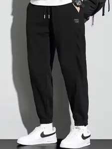 StyleCast x Revolte Men Solid Mid-Rise Cigarette Trouser