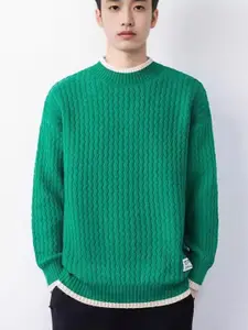 StyleCast x Revolte Men Textured Round Neck Pullover Sweatshirt