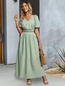 StyleCast Women Crop Top With Skirt Co-Ords