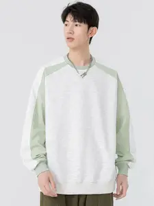 StyleCast x Revolte Men Colourblocked Sweatshirt