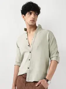 Urbano Fashion Men Light Grey Solid Linen Full Sleeve Relaxed Fit Mandarin Collar Casual Shirt