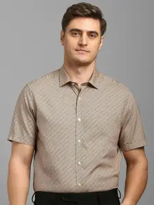 Louis Philippe Men Geometric Printed Spread Collar Formal Shirt