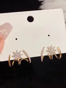 VAGHBHATT Gold-Toned Cubic Zirconia Studded Starburst Dual-Band Statement Floral Studs