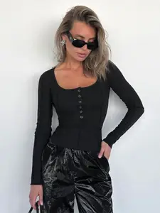 StyleCast Scoop Neck Fitted Top