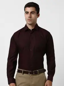Van Heusen Men Textured Regular Fit Pure Cotton Formal Shirt