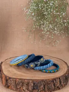 Taasha Craft Set Of 5 Thread Bangles
