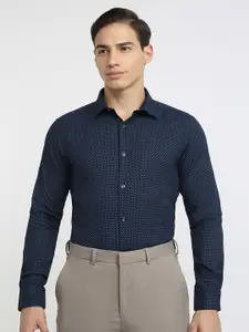 Park Avenue Men Slim Fit Printed Formal Shirt