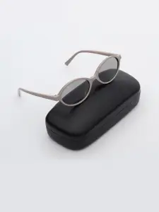 PELLE LUXUR Women Oval Sunglasses with UV Protected Lens