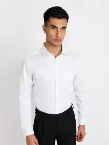 Park Avenue Men Striped Formal Shirt