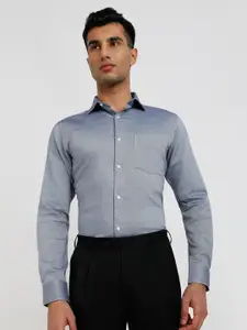 Park Avenue Men Slim Fit Solid Spread Collar Cotton Formal Shirt