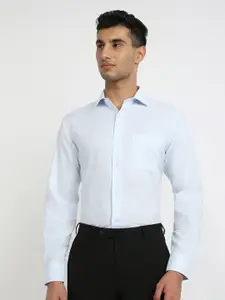 Park Avenue Men Checked Formal Shirt