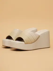 ERIDANI Women Textured Wedge Sandals with Buckles