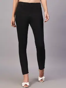 TYFFYN Women Slim Fit High-Rise Clean Look Cotton Stretchable Jeans