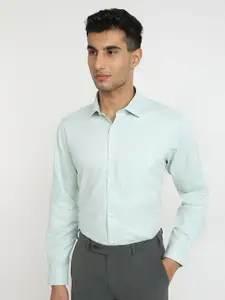 Park Avenue Men Printed Formal Shirt