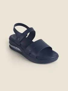 Metro Women Wedge Sandals