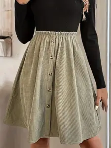 Outzidr Green Front Button Down Flared Skirt