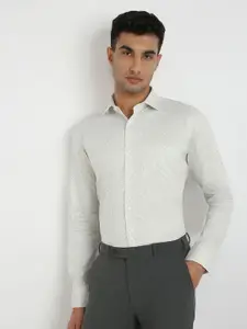 Park Avenue Men Slim Fit Printed Formal Shirt