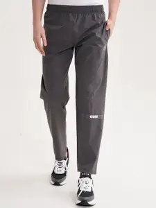 OI ODIN INDIA Men Mid-Rise Dry-Fit Trackpants