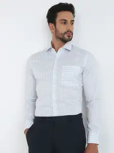 Raymond Checked Pure Cotton Contemporary Fit Semicutaway Formal Shirt