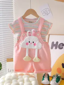 INCLUD Infant Girls Printed Dungaree With T-Shirt