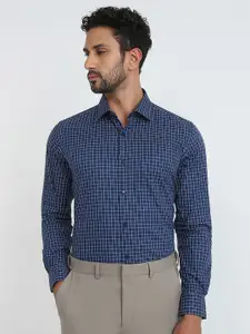 Raymond Checked Contemporary Fit Cutaway Collar Formal Shirt