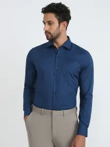 Raymond Checked Pure Cotton Semicutaway Formal Shirt