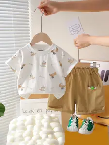 INCLUD Boys Printed T-shirt with Shorts