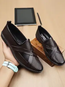 Woakers Men Shoe-Style Sandals