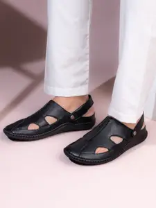 The Roadster Lifestyle Co. Men Solid Comfort Sandals