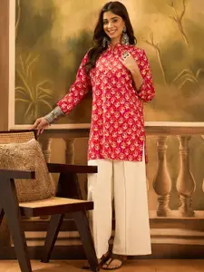 Sangria Women Printed Pure Cotton Mandarin Collar Short Kurtis