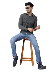 BEYOU FASHION Men Solid Spread Collar Cotton Casual Shirt